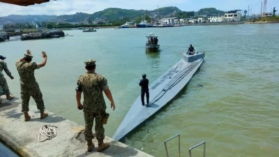 Ecuador y Colombia incautaron dos "narcosubmarinos" con casi 4 toneladas de cocaína