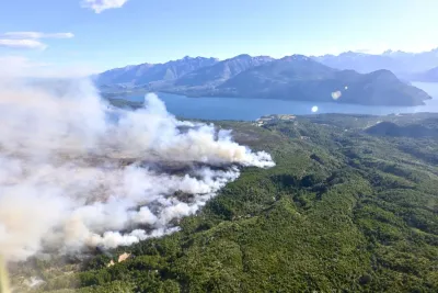 Ya son más de 2.000 las hectáreas quemadas por el incendio en el Parque Nacional Los Alerces