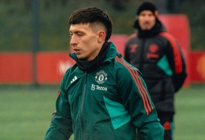 Lisandro Martínez volvió a entrenarse con el plantel de Manchester United