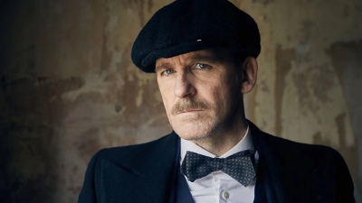 Paul Anderson de "Peaky Blinders" fue detenido por posesión de drogas y dio una insólita explicación