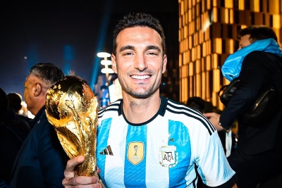 Lionel Scaloni donó al Museo de la FIFA su planteo táctico de la final de Qatar