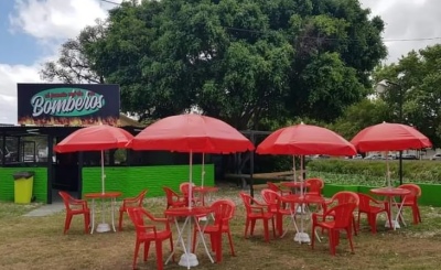 Los bomberos de Berisso venden sándwiches para cubrir los gastos del cuartel