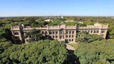 La UNLP abre una nueva escuela técnica especializada Energía y Sustentabilidad