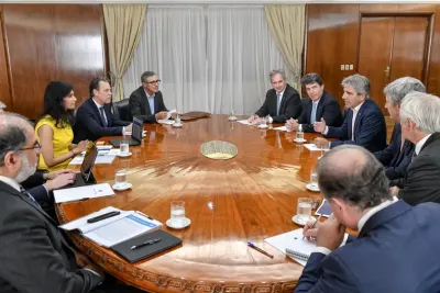 Luis Caputo habló sobre la posibilidad de "un nuevo acuerdo" con el FMI