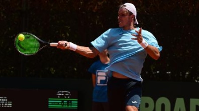 Facundo Cerúndolo venció a Dmitry Popko y ganó el primer punto para Argentina en la Copa Davis