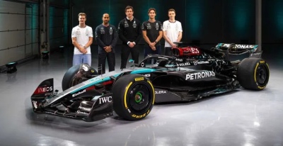 Mercedes presentó el último auto que correrá Hamilton en la escudería