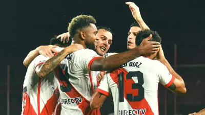 Copa de la Liga: River mejoró y le ganó 2-0 a Barracas Central