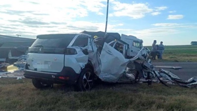 Corrientes: una familia entera murió tras chocar de frente con un camión