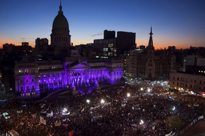 Día Internacional de la Mujer: el Gobierno le descontará el día a las empleadas públicas que no trabajen el 8M