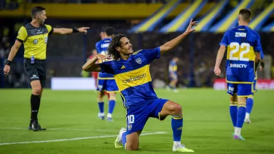 Con tres goles de Cavani, Boca le ganó 3-2 a Belgrano en la Bombonera