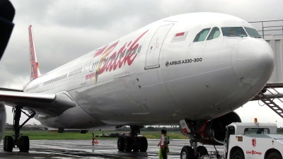 Pánico en pleno vuelo: un piloto y su copiloto se quedaron dormidos