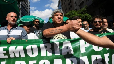 Camioneros prepara un paro de 48 horas si no se le paga el aumento acordado en paritarias