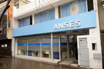 Ley Bases: el Gobierno aceptó no absorber los USD 33 mil millones del Anses