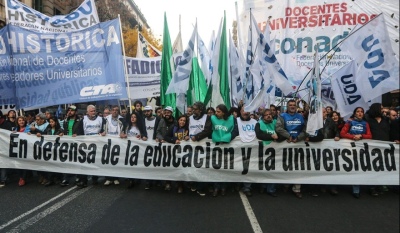 Sindicatos docentes decidieron realizar un paro nacional