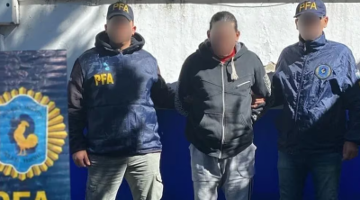 Detuvieron a un hombre que estuvo prófugo por abusar sexualmente de la hija de su pareja