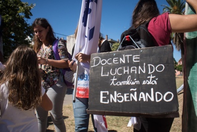 Gremios docentes anuncian paro nacional por 24 horas para este jueves