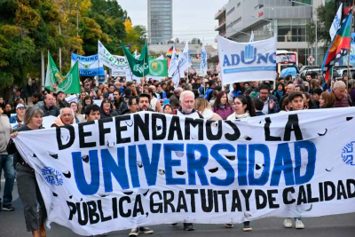 Aumento histórico del 270% en gastos universitarios: Gobierno y rectores acuerdan