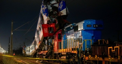 Chile: mueren dos personas en un choque frontal de trenes