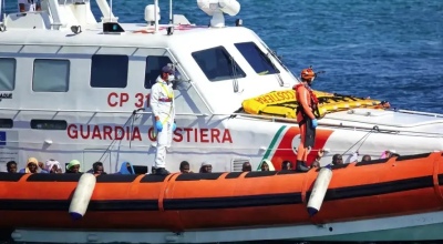 Naufragio en Italia: la Guardia Costera encontró 14 cuerpos más