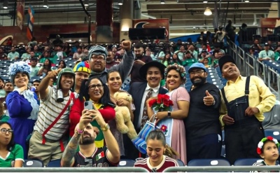Hinchas mexicanos llevan a "El Chavo del 8" a la Copa América