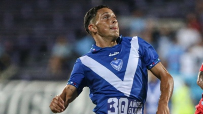 Polémica: un ex jugador de Vélez denunciado por abuso volvió a jugar
