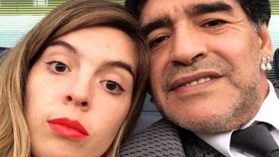 El emotivo encuentro de Dalma Maradona con una médium para hablar con su papá