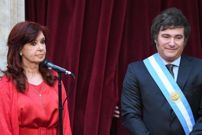 Enfrentamiento entre Cristina Kirchner y Milei: acusaciones de plagio y tiempo perdido en redes