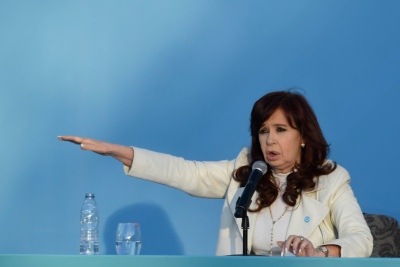 Cristina critica a los gobernadores por apoyar a Milei