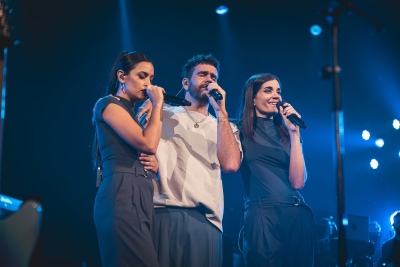 El fenómeno musical de Nafta conquistó el Movistar Arena en un despliegue de talento único