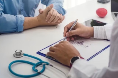 Diferencias entre planes abiertos y cerrados en la medicina prepaga