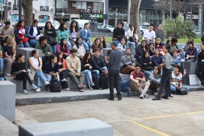 Clases y reclamos simultáneos en varias Universidades de la UBA