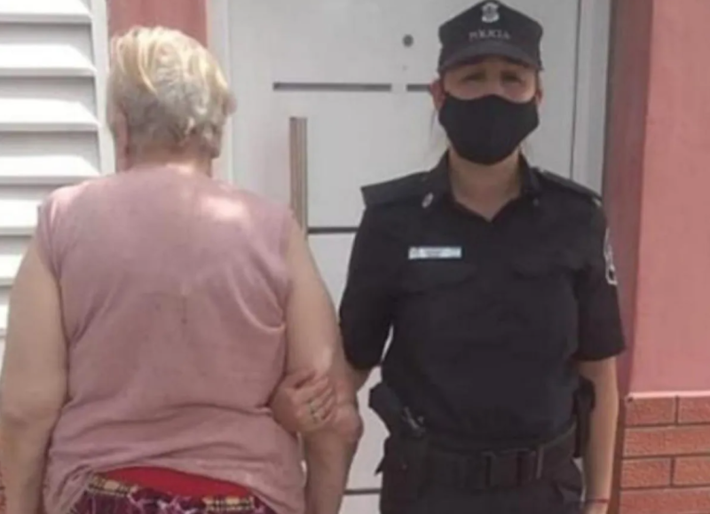 La abuela quedó detenida. 