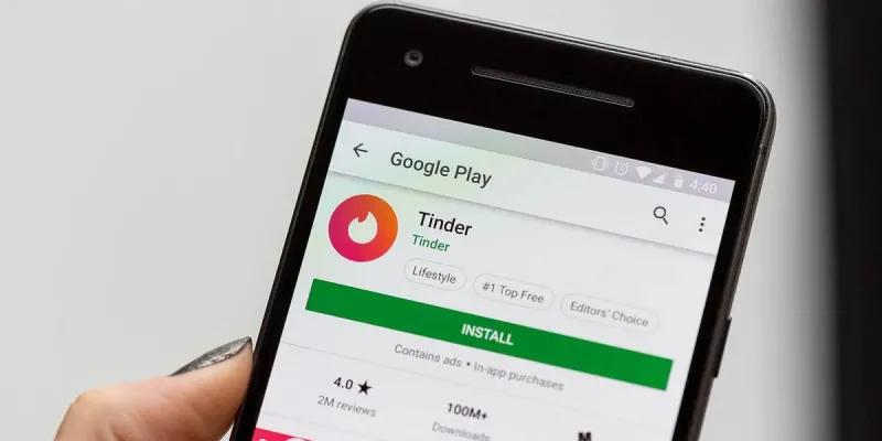 Google quiere expulsar definitivamente a Tinder.