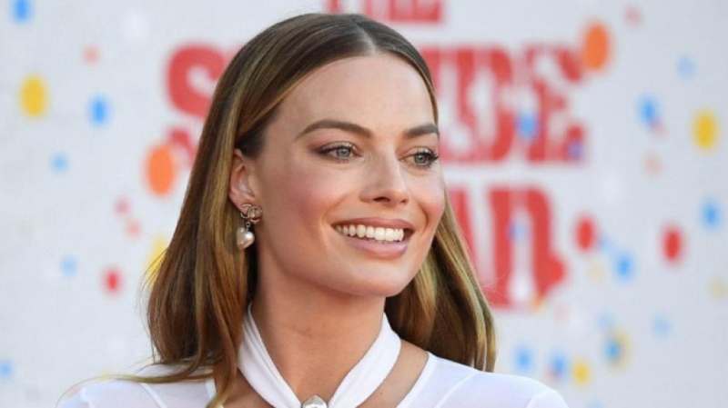 Margot Robbie está cobrando 12,5 millones de dólares. 