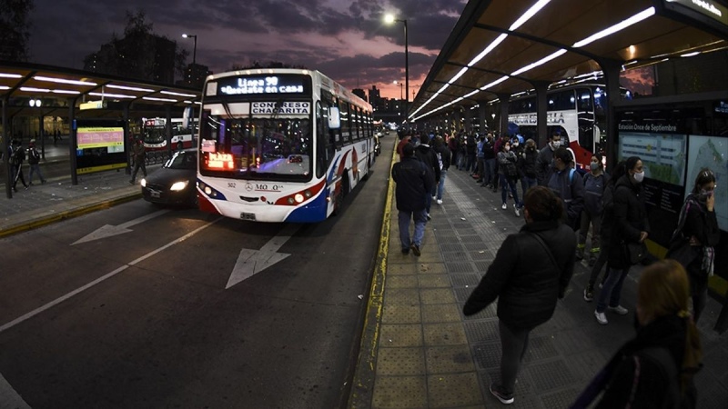 El lunes habrá colectivos