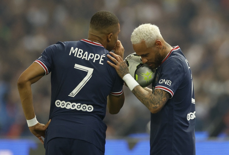 Escándalo en PSG por la interna Mbappe-Neymar