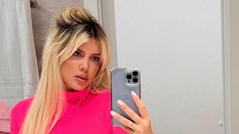 Wanda Nara se fue del país. 