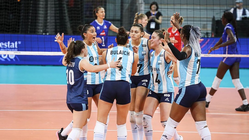 Las Panteras lograron su primera victoria en el Mundial de vóley