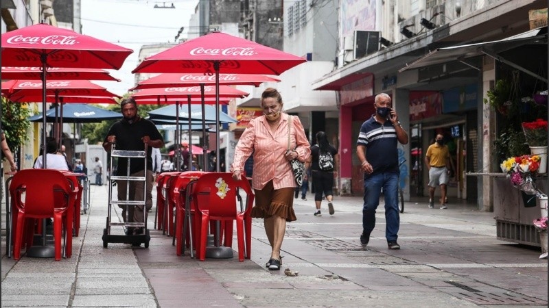 Aumentó la venta de barbijos en Rosario