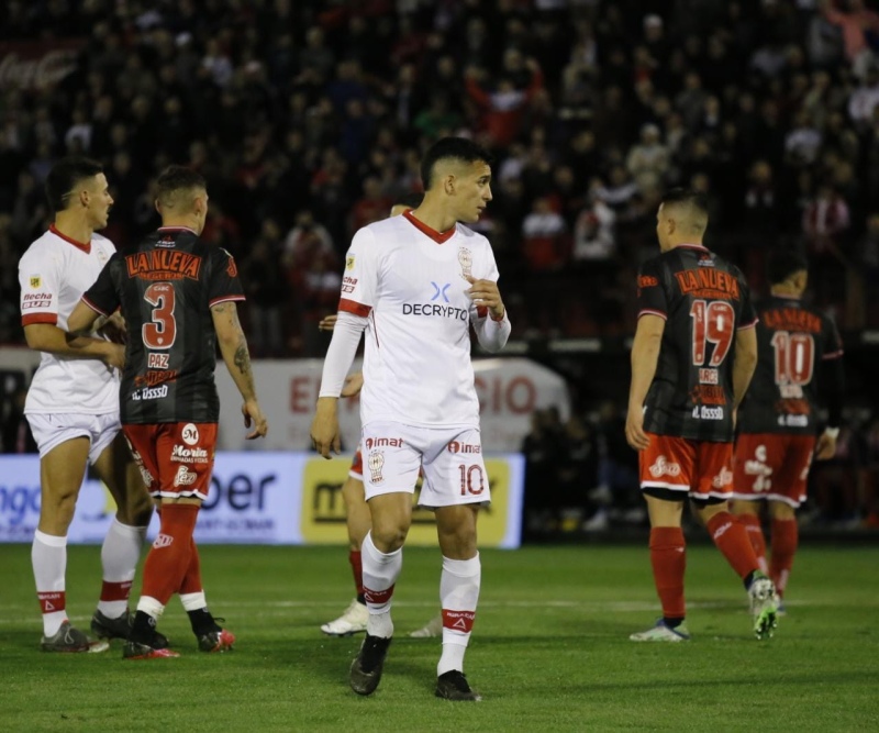 Huracán recibe a Banfield en Parque Patricios