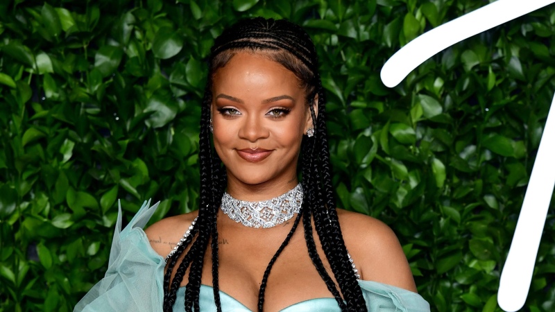 Rihanna vuelve a la música