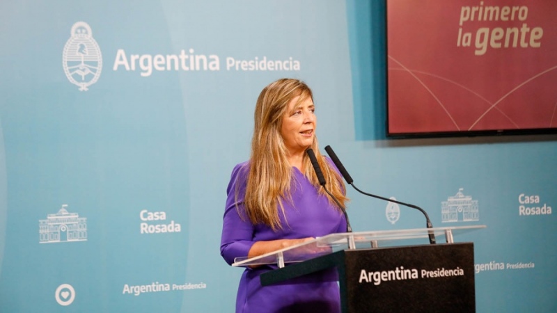 Gabriela Cerruti: “El dólar blue no es una preocupación para el Gobierno”