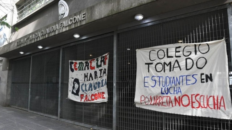 Siguen las tomas en colegios porteños