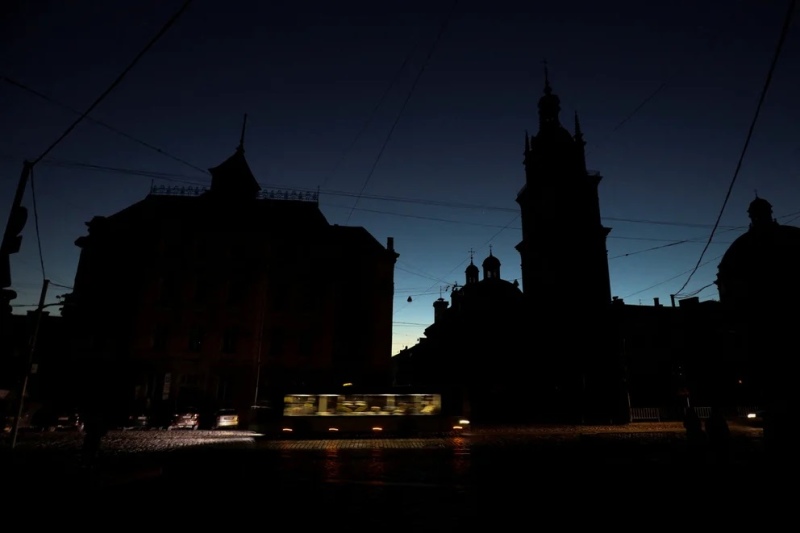 Más de 1.100 localidades no tienen energía eléctrica tras los últimos bombardeos