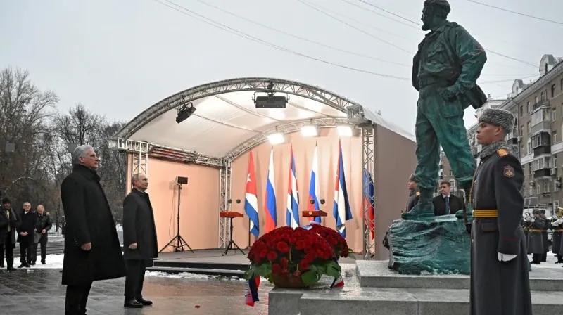 Inauguraron una estatua de Fidel Castro en Moscú