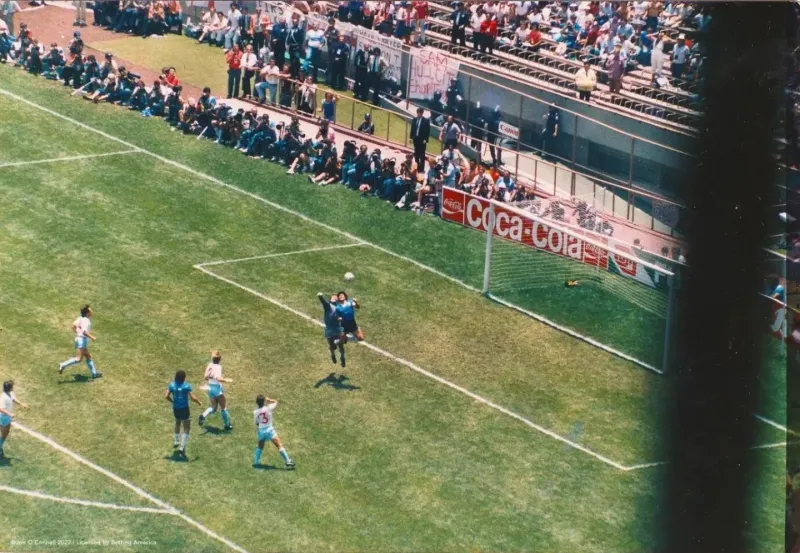 Las fotos inéditas del gol del Diego en el 86