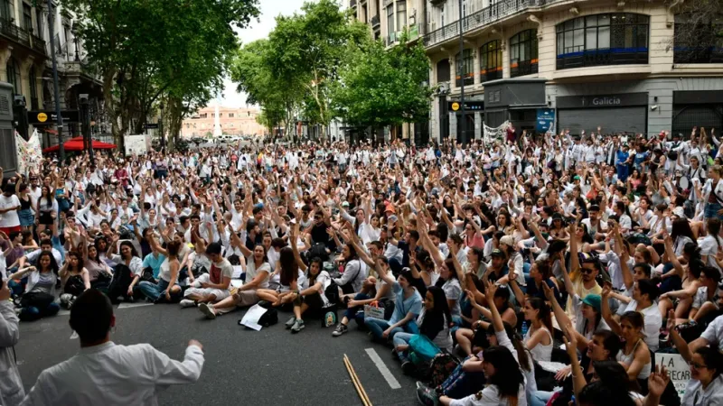 El gobierno porteño y los médicos residentes llegaron a un acuerdo salarial