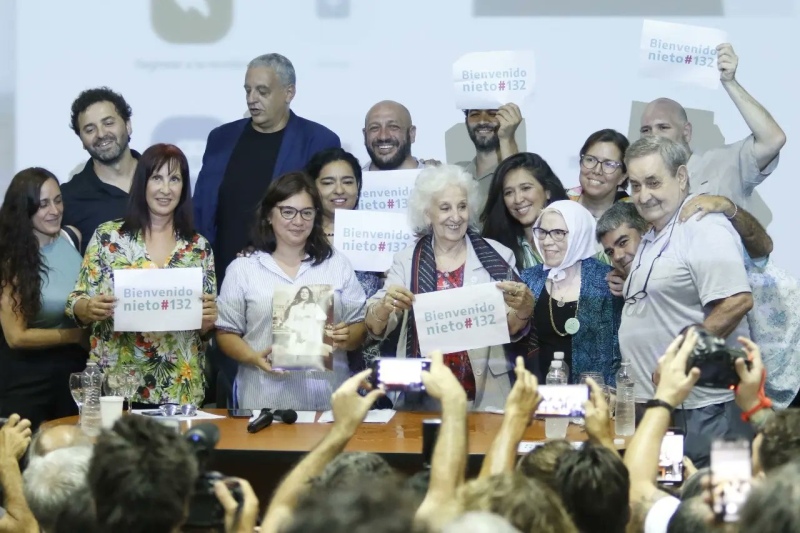 Abuelas de Plaza de Mayo anunció la restitución del nieto 132