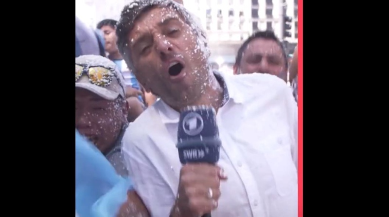 Periodista alemán en los festejos del Obelisco: ”¡Todos se están volviendo locos!”