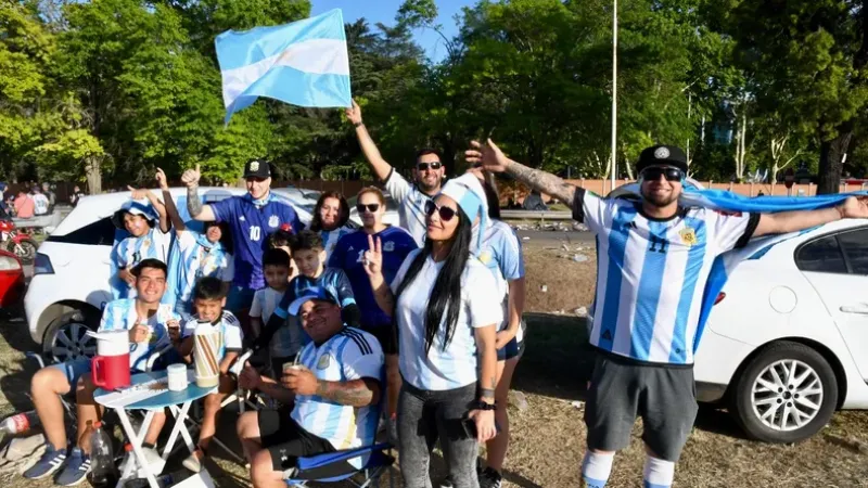 Cerraron la Avenida General Paz para que pase la Selección Argentina